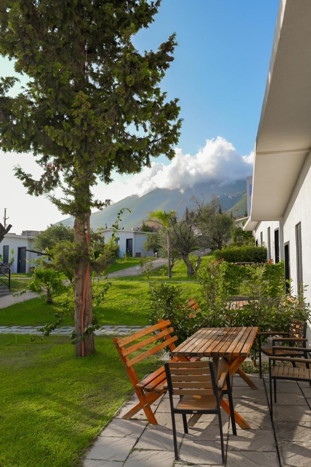 Lodge Domi Valley Dhërmi